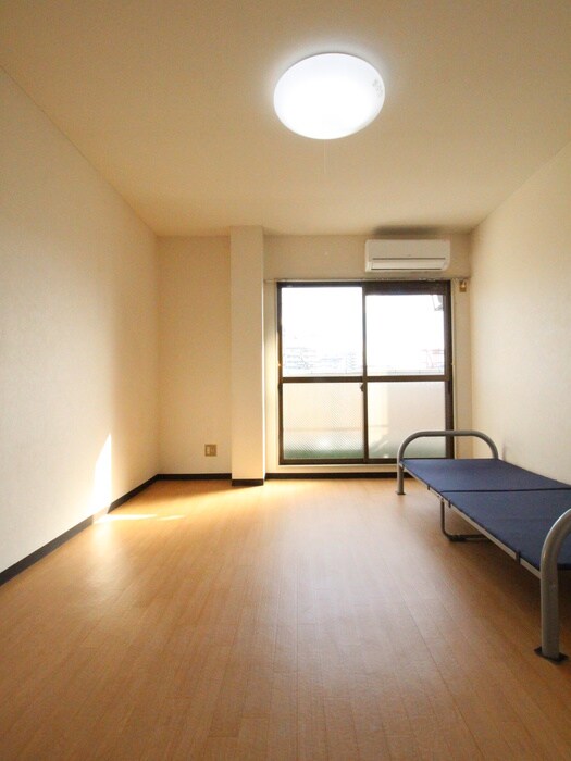 物件内観写真19　(居室)