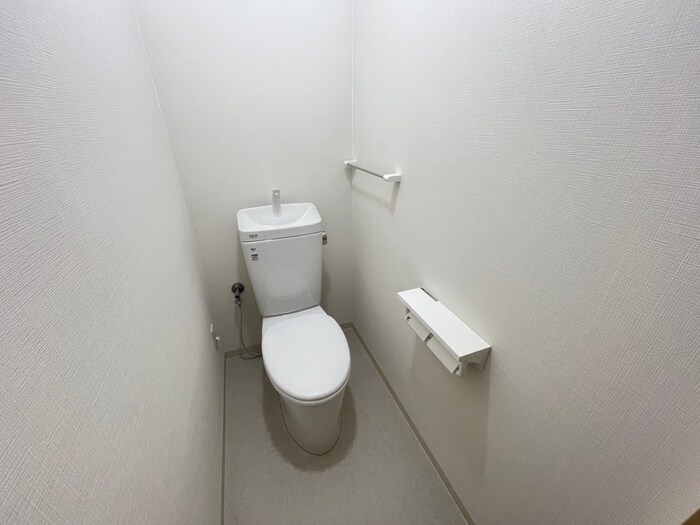物件内観写真11　(トイレ)
