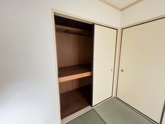 物件内観写真18　(収納)