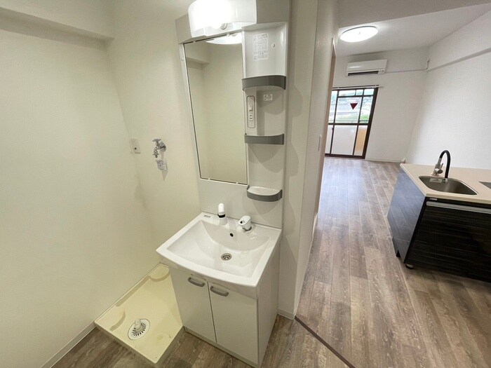 物件内観写真13　(洗面)