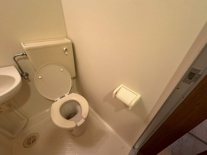 物件内観写真9　(トイレ)