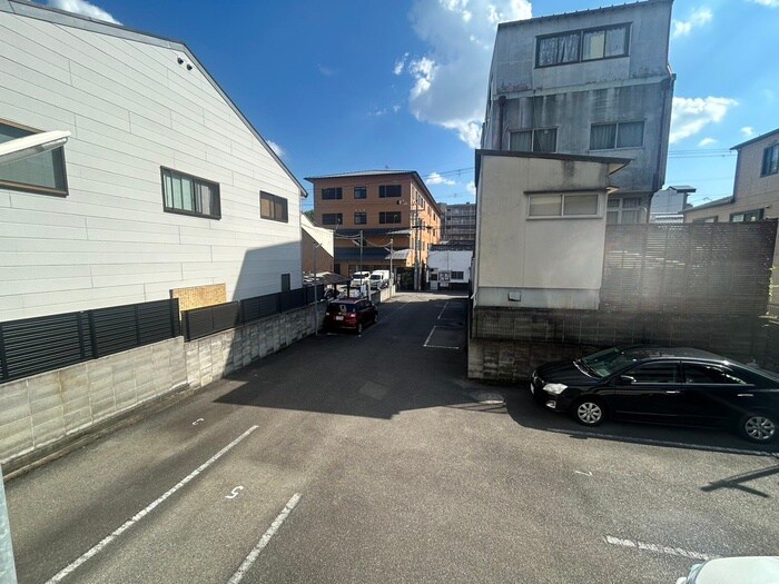 物件内観写真15　(室内からの展望)