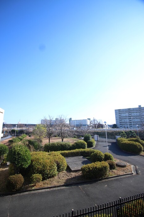 物件内観写真21　(室内からの展望)