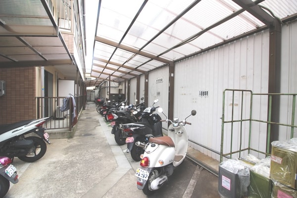 バイク置き場