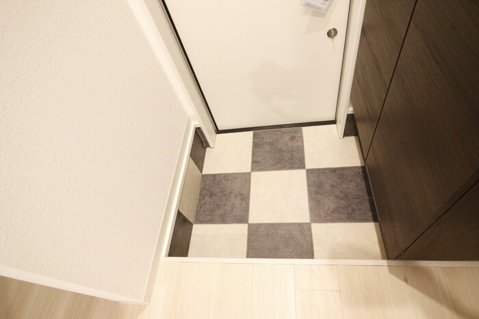 物件内観写真16　(玄関)