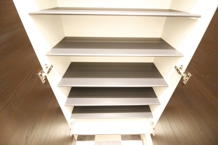 物件内観写真19　(靴箱)