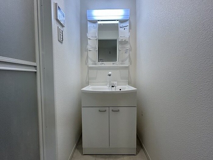 物件内観写真11　(洗面)