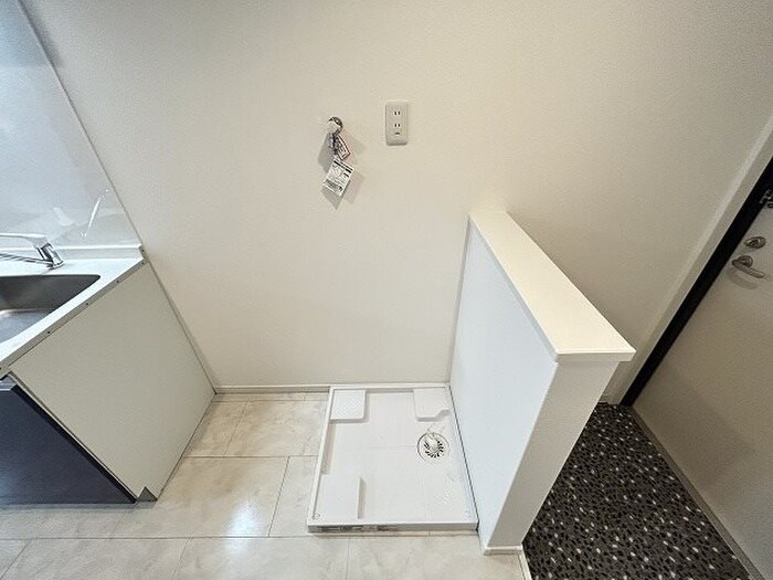物件内観写真13　(洗濯機置場)