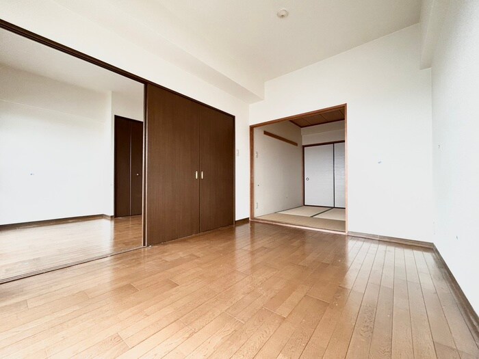 物件内観写真8　(居室)