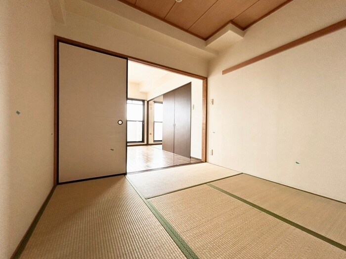 物件内観写真9　(居室)