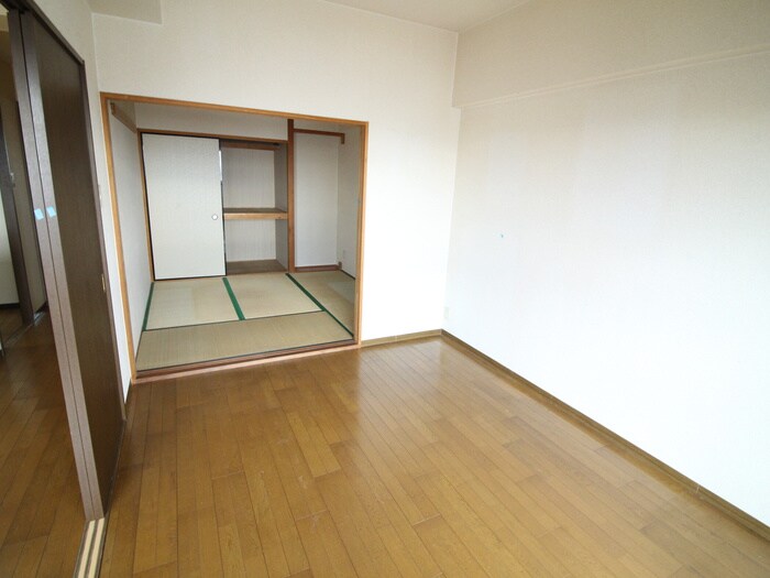 物件内観写真14　(居室)