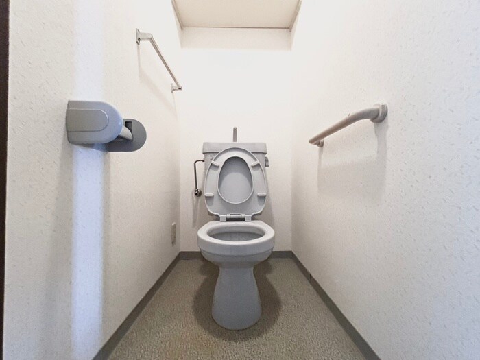 物件内観写真14　(トイレ)