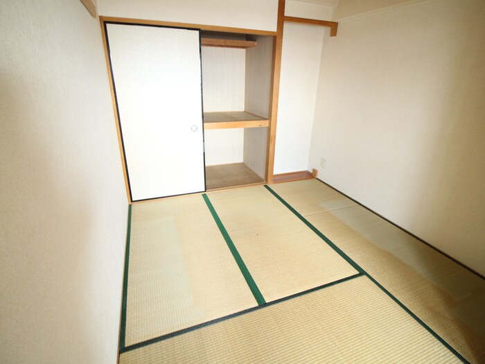 物件内観写真15　(居室)