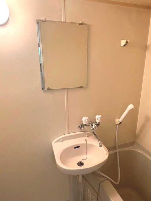 物件内観写真9　(洗面)