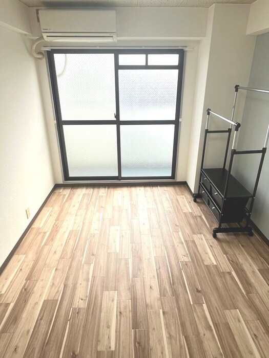 物件内観写真12　(居室)