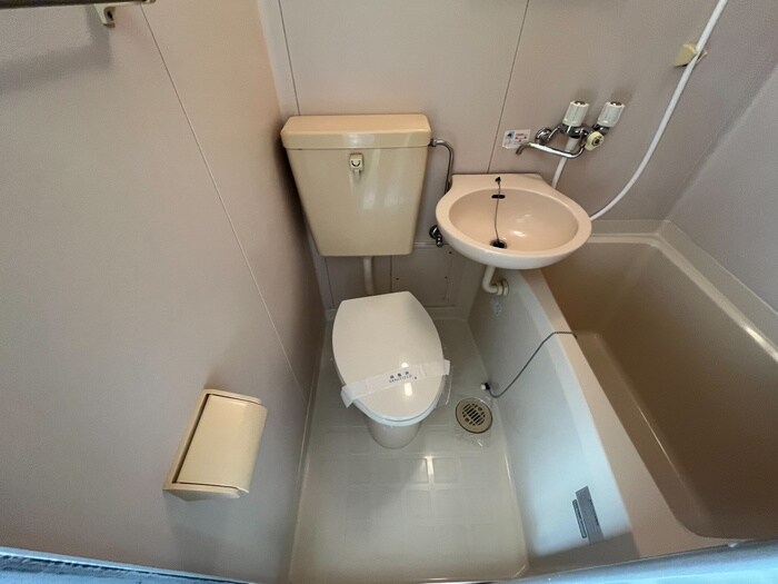 物件内観写真8　(トイレ)