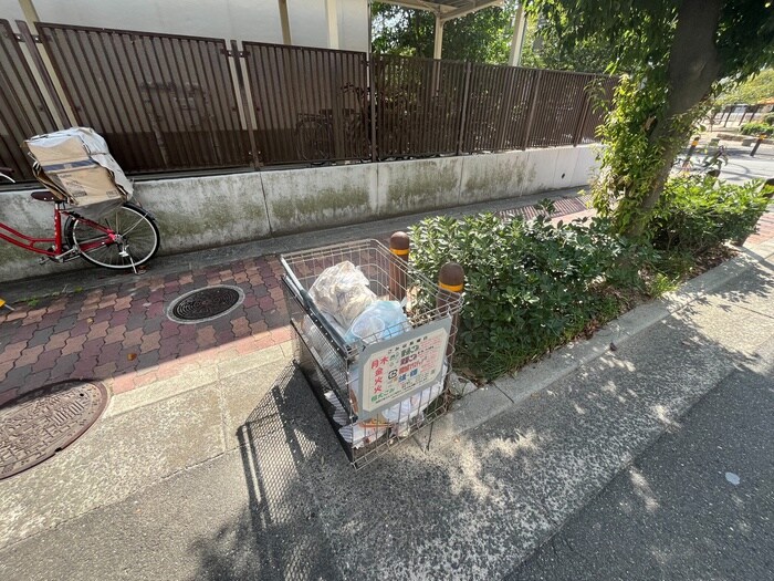 物件外観写真6　(建物設備)