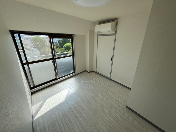 物件内観写真16　(居室)