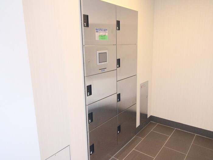 物件外観写真6　(建物設備)