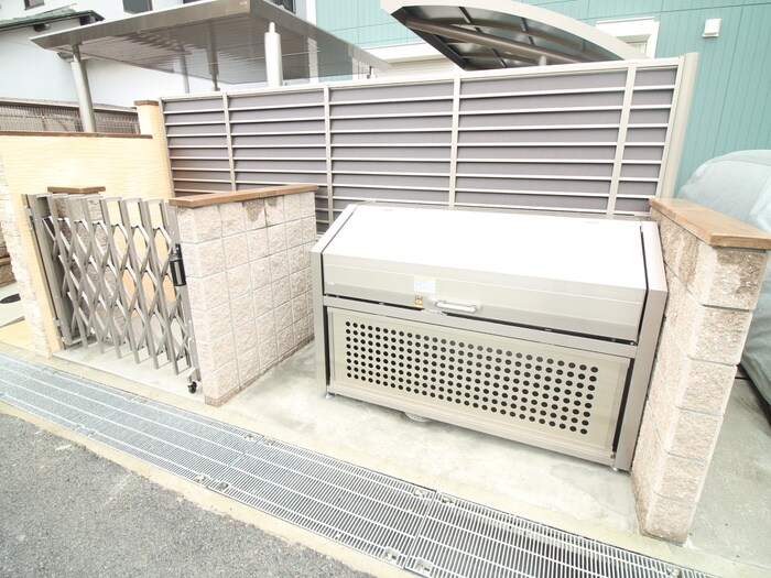 物件外観写真6　(建物設備)