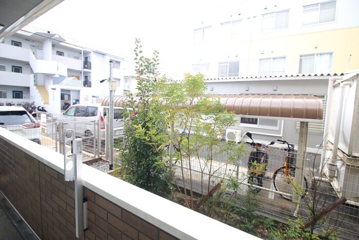 物件内観写真22　(室内からの展望)