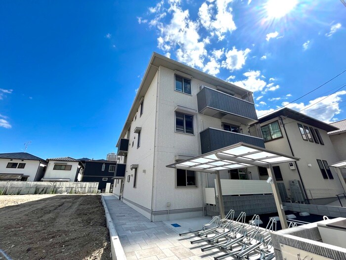 物件外観写真1　(外観写真)