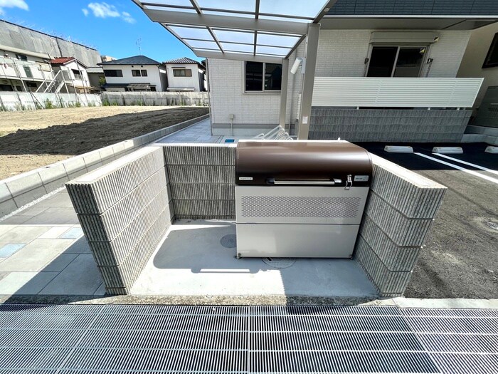 物件外観写真4　(建物設備)