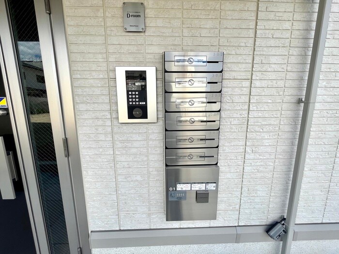 物件外観写真6　(建物設備)