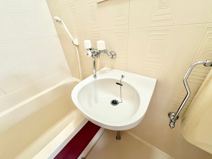 物件内観写真9　(洗面)