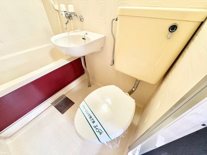 物件内観写真10　(トイレ)