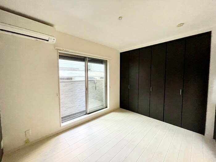 物件内観写真9　(居室)