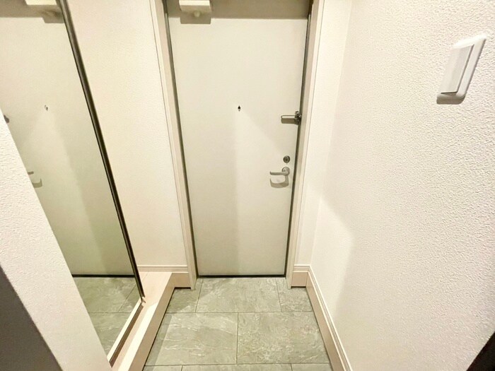 物件内観写真17　(玄関)