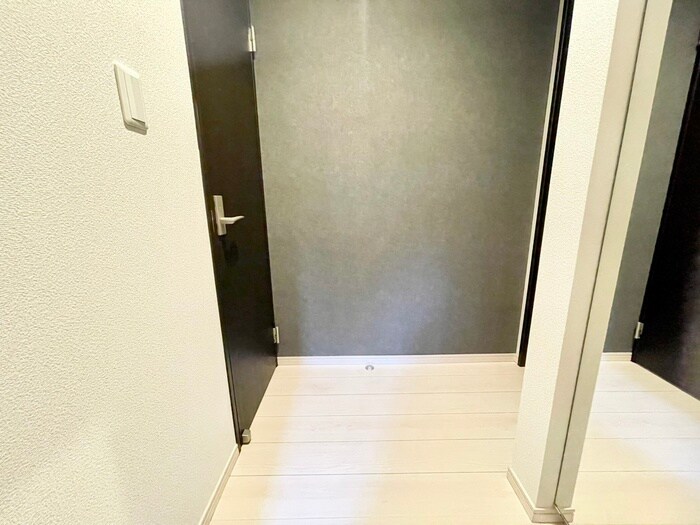 物件内観写真18　(廊下)