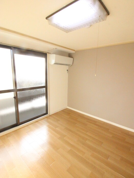物件内観写真15　(居室)