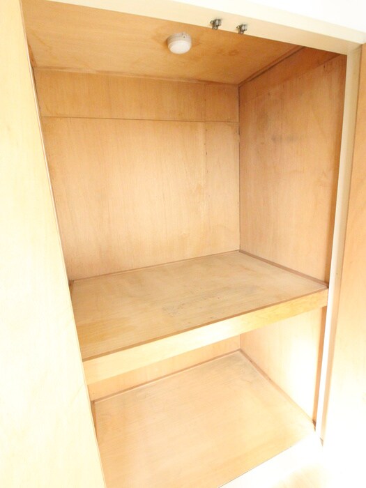 物件内観写真16　(収納)