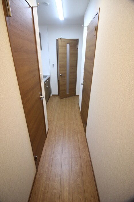 物件内観写真19　(廊下)