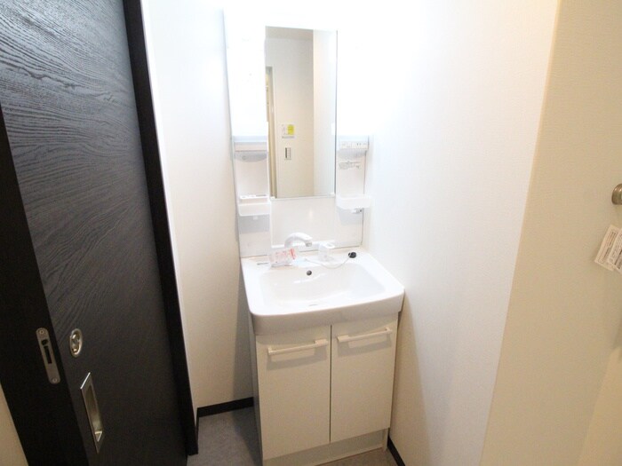 物件内観写真9　(洗面)