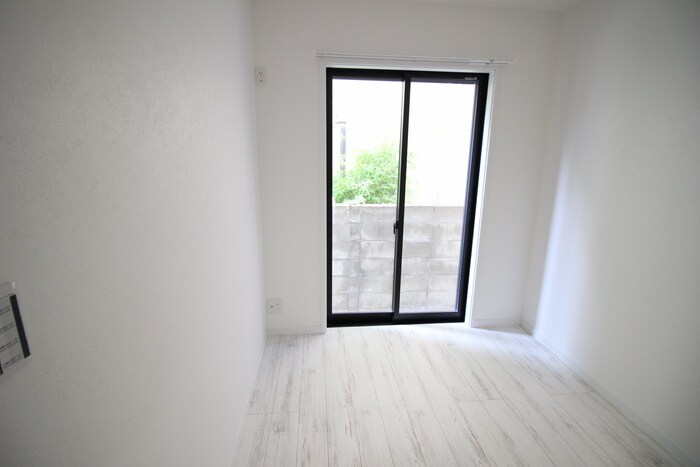 物件内観写真10　(居室)