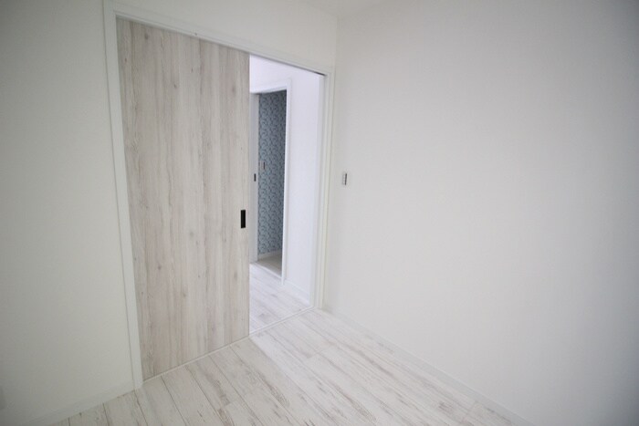 物件内観写真18　(居室)