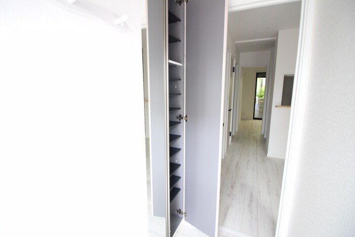 物件内観写真19　(靴箱)