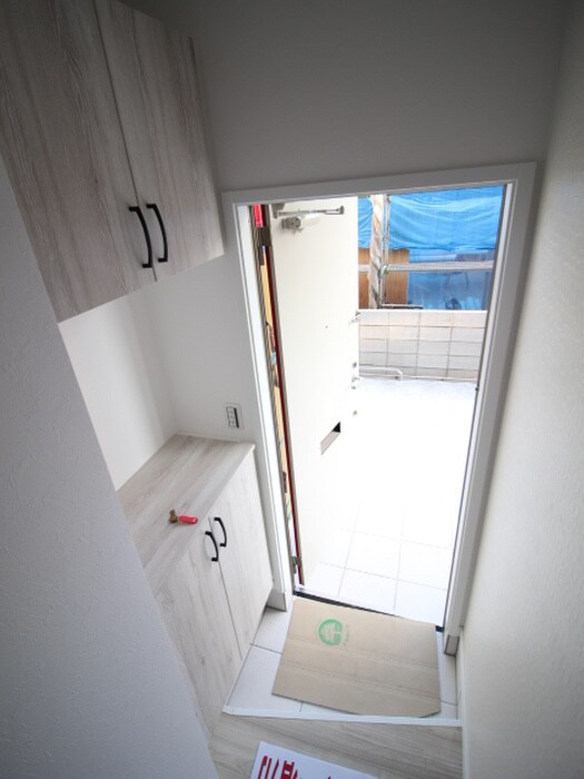 物件内観写真19　(玄関)