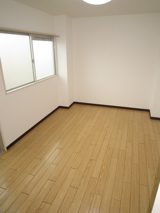 物件内観写真5　(居室)