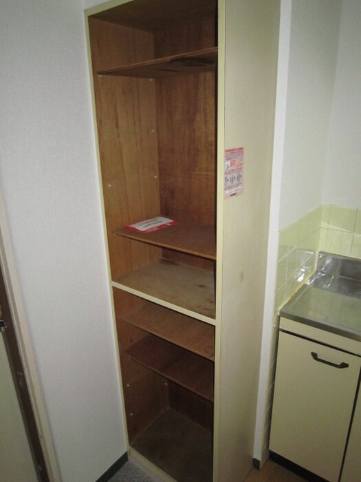 物件内観写真8　(靴箱)