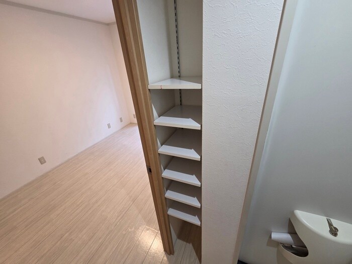 物件内観写真8　(靴箱)