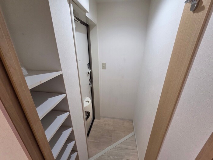 物件内観写真20　(廊下)