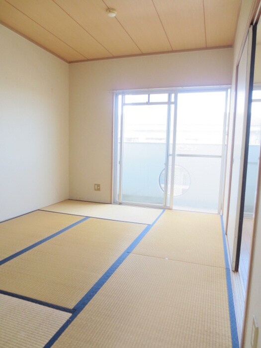 物件内観写真9　(居室)