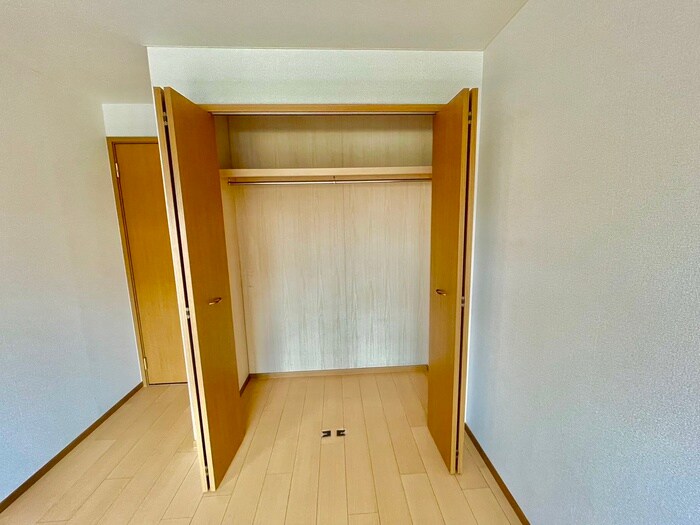 物件内観写真13　(収納)