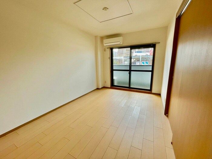 物件内観写真16　(居室)