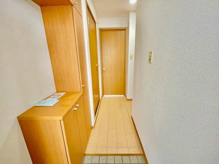 物件内観写真22　(廊下)