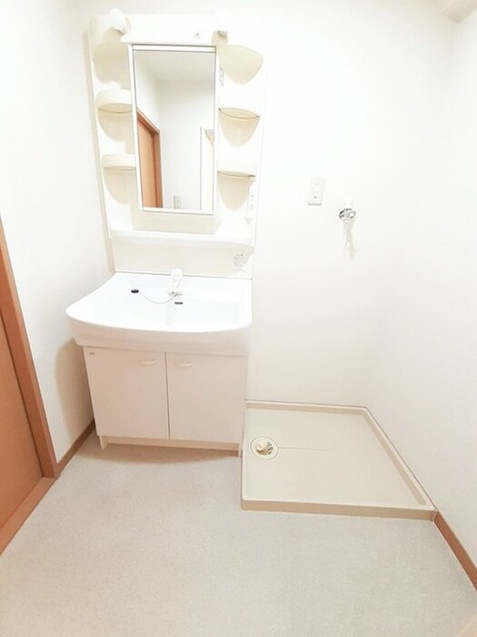 物件内観写真9　(洗面)